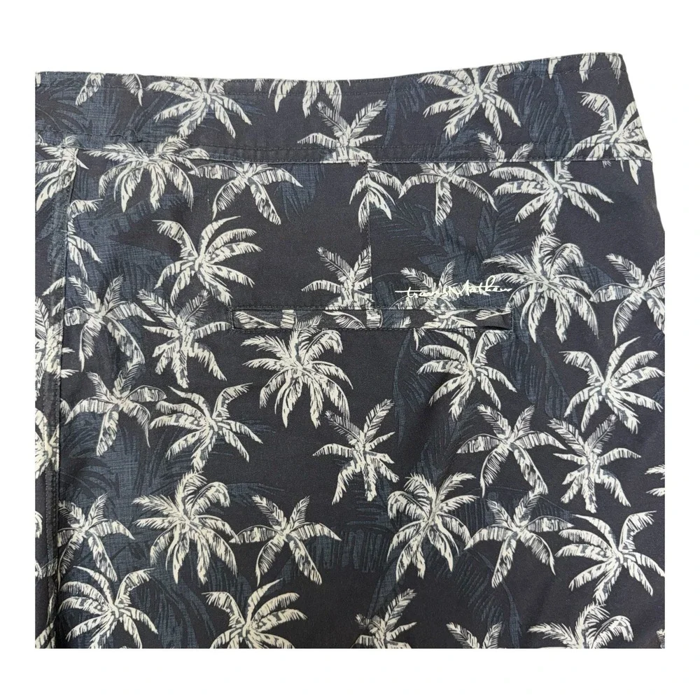 TravisMathew Men's Hybrid Board Shorts 42 Palm Tree‎ Swim Trunks Stretch Beach
